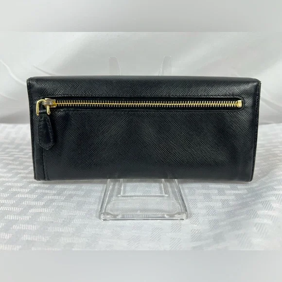 1057: Prada Black Saffiano Leather Bow Wallet – Made in Italy - Picture 2 of 16